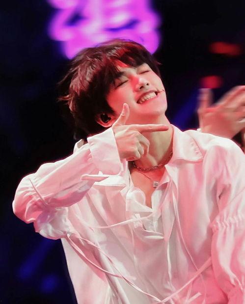 卓伟爆料时代少年团视频,卓伟揭秘背后真相  第1张